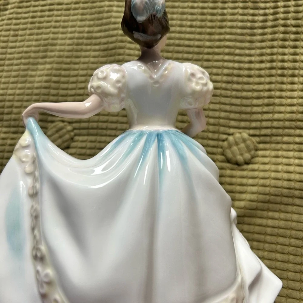 Royal Doulton White and Blue Porcelain Decor